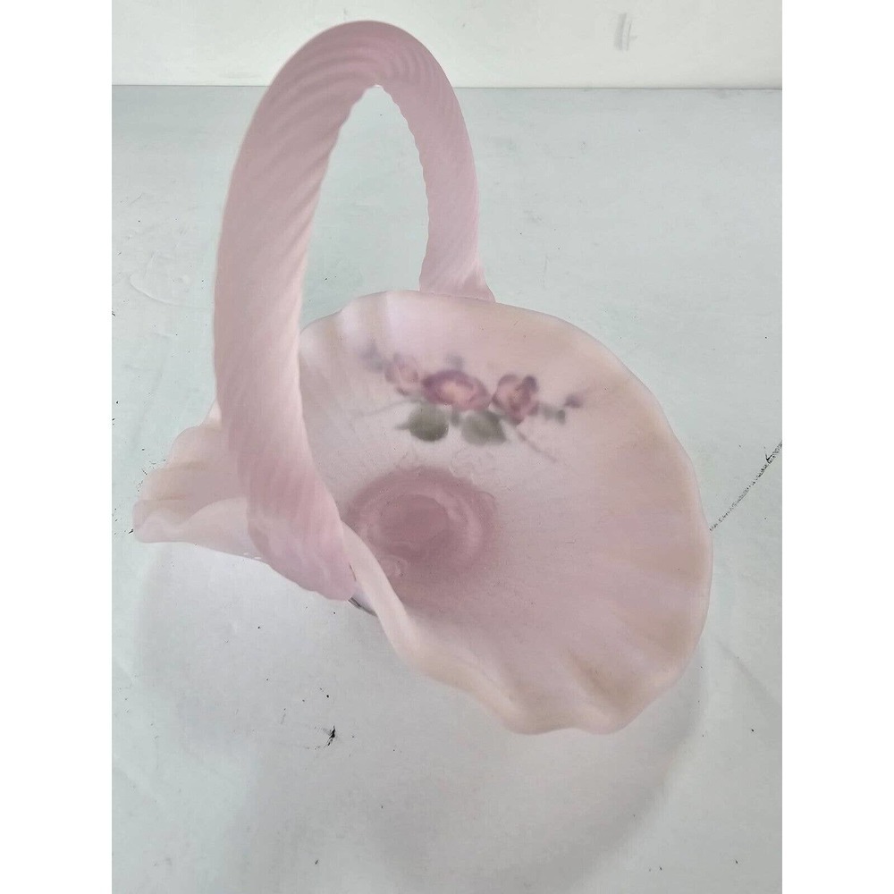 2001 Fenton Hand Painted Pink Chiffon Opalescent Satin Mini Basket S. Miller - Picture 4 of 6
